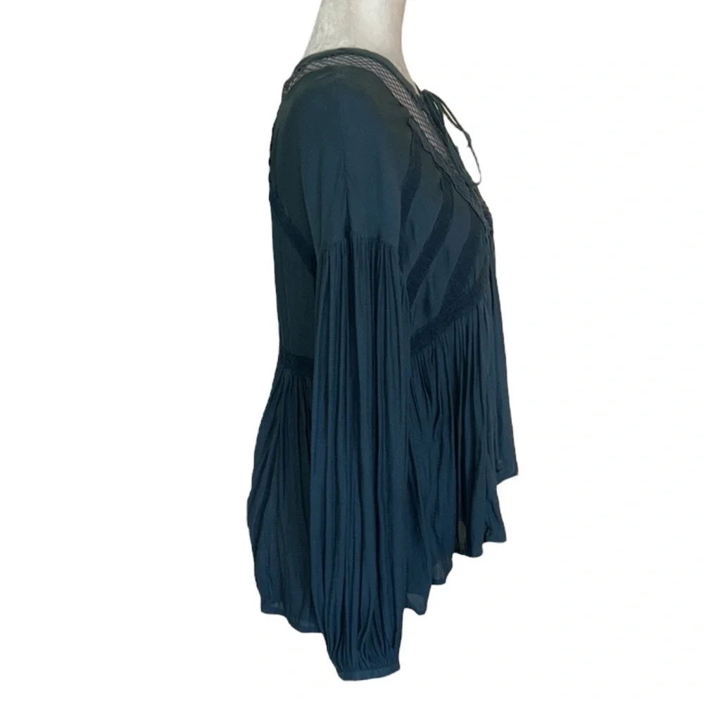 LN Free People Don’t Let It Go Teal Green Pleated Lace Up Crinkle Peasant Top XS